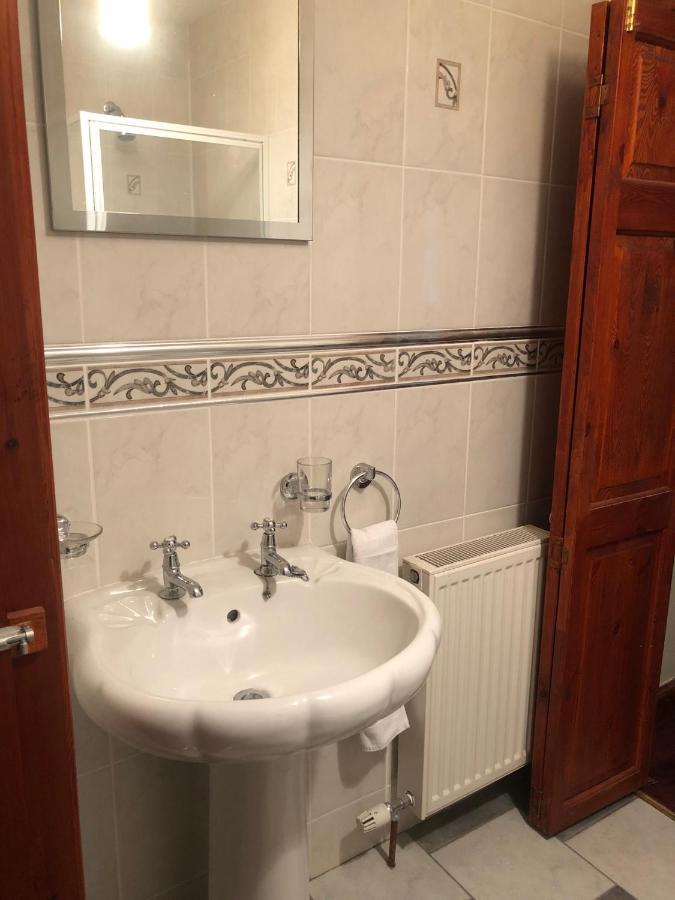 Executive Serviced Apartments 1 Forfar Dış mekan fotoğraf